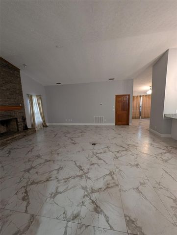 2106 WHITLOCK PLACE, Dover, FL 33527