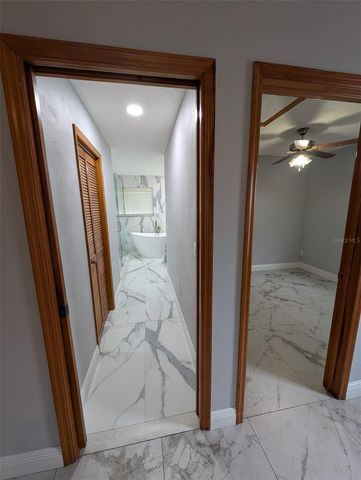 2106 WHITLOCK PLACE, Dover, FL 33527