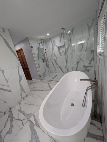 2106 WHITLOCK PLACE, Dover, FL 33527