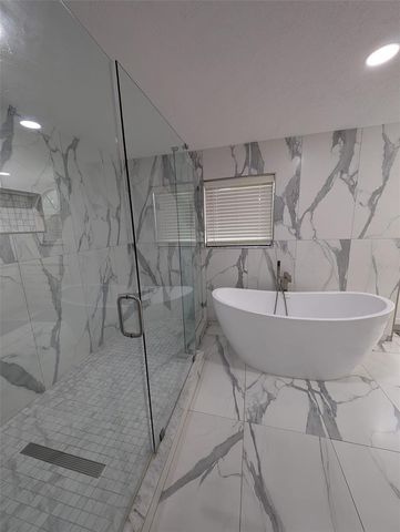 2106 WHITLOCK PLACE, Dover, FL 33527