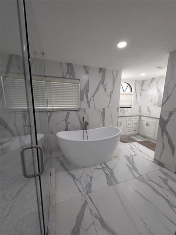 2106 WHITLOCK PLACE, Dover, FL 33527