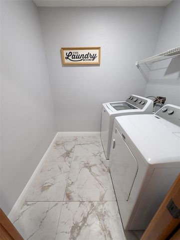 2106 WHITLOCK PLACE, Dover, FL 33527