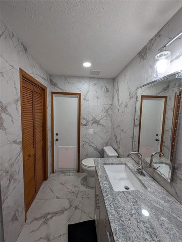 2106 WHITLOCK PLACE, Dover, FL 33527