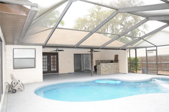 2106 WHITLOCK PLACE, Dover, FL 33527