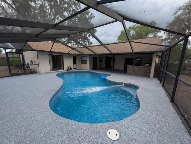 2106 WHITLOCK PLACE, Dover, FL 33527