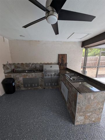 2106 WHITLOCK PLACE, Dover, FL 33527