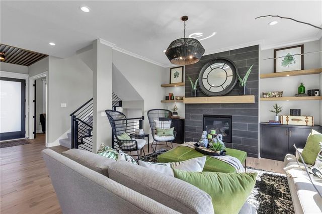 17385 W 169th Place, Olathe, KS 66062