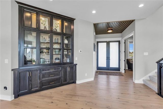 17385 W 169th Place, Olathe, KS 66062