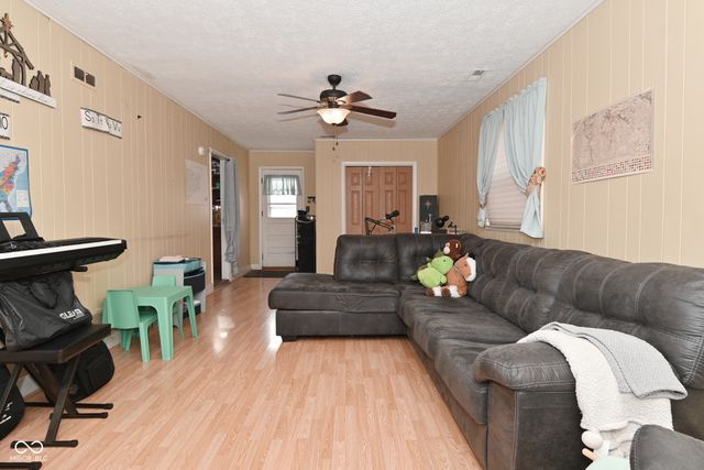 2517 Lawrence Avenue, Indianapolis, IN 46227