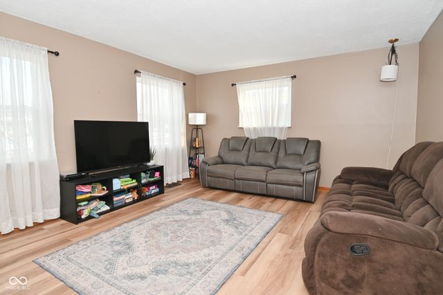 2517 Lawrence Avenue, Indianapolis, IN 46227