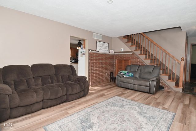 2517 Lawrence Avenue, Indianapolis, IN 46227