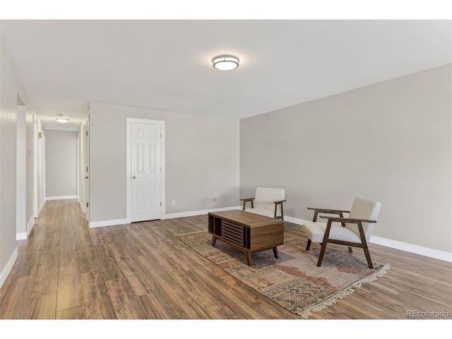 9022 W Washburn Pl, Lakewood, CO 80227