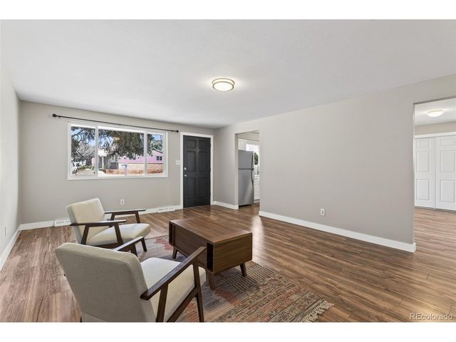 9022 W Washburn Pl, Lakewood, CO 80227