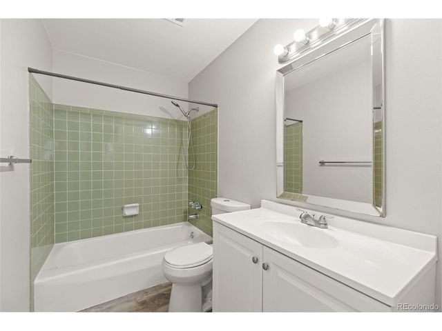 9022 W Washburn Pl, Lakewood, CO 80227