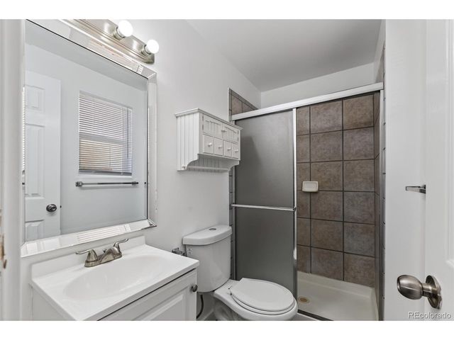 9022 W Washburn Pl, Lakewood, CO 80227