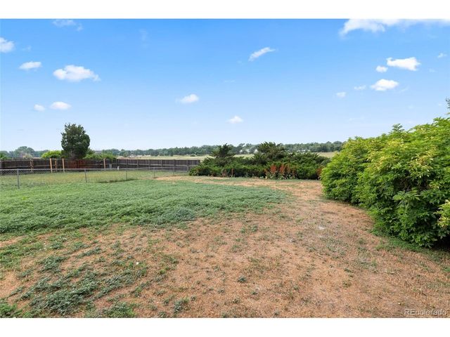 9022 W Washburn Pl, Lakewood, CO 80227