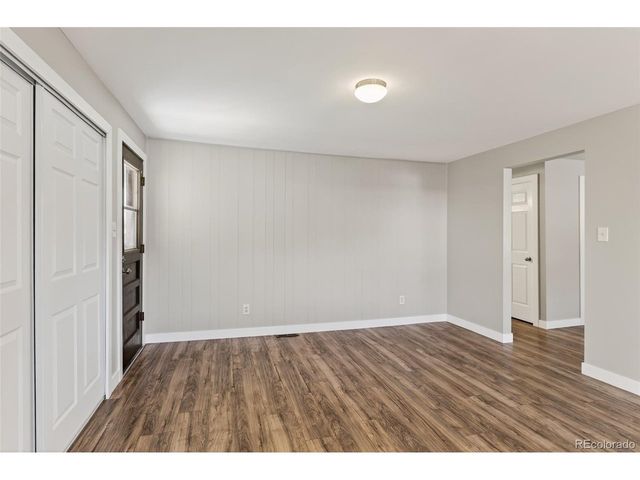 9022 W Washburn Pl, Lakewood, CO 80227