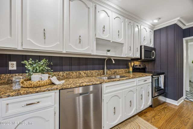 5436 WATERSIDE Drive, Jacksonville, FL 32210