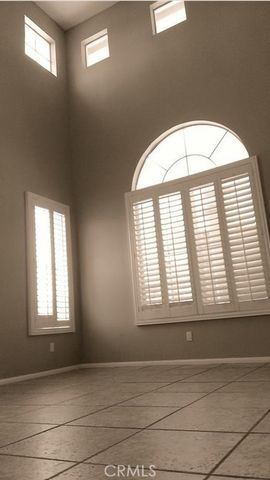 43 Valencia Lane, Redlands, CA 92374