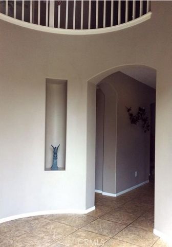 43 Valencia Lane, Redlands, CA 92374