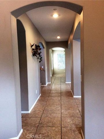 43 Valencia Lane, Redlands, CA 92374