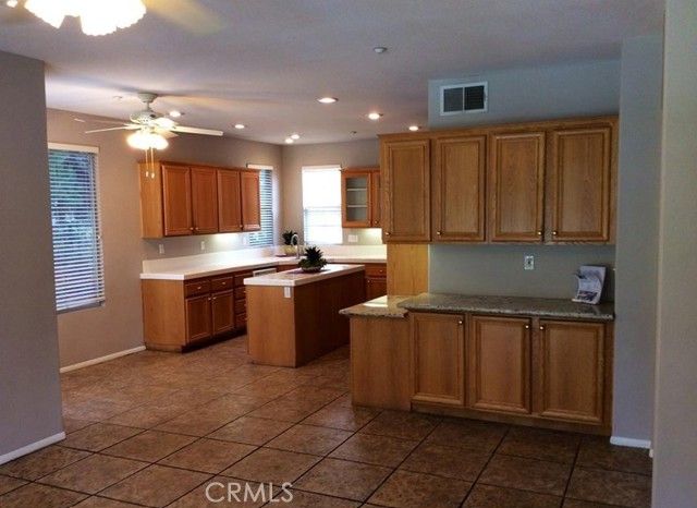 43 Valencia Lane, Redlands, CA 92374