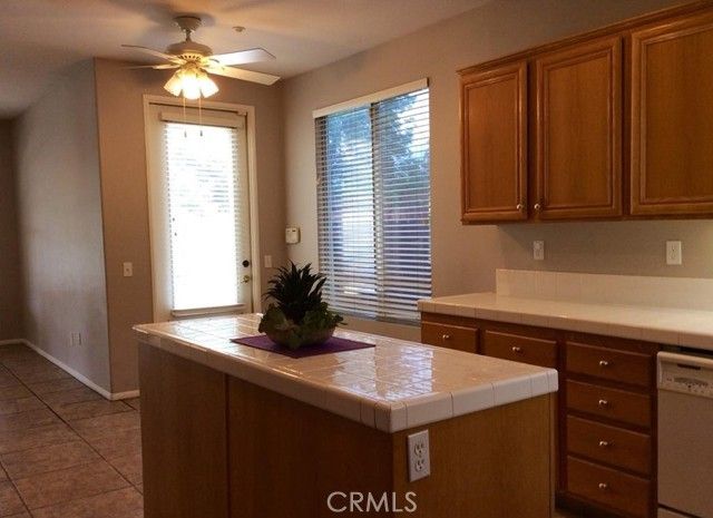 43 Valencia Lane, Redlands, CA 92374