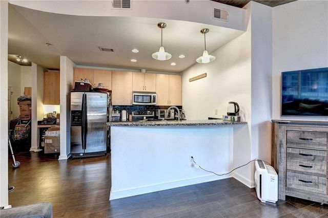 400 W Peachtree Street NW 711, Atlanta, GA 30308