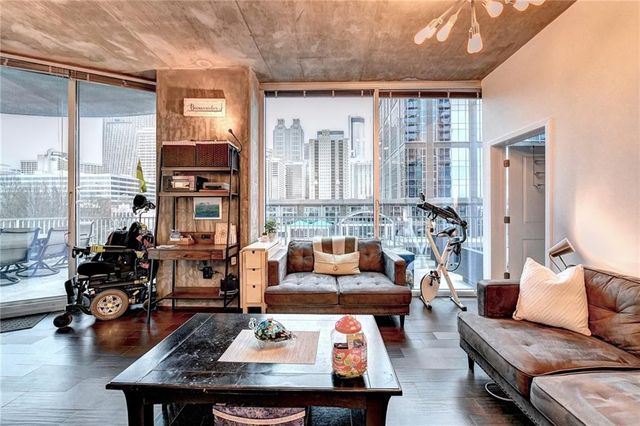 400 W Peachtree Street NW 711, Atlanta, GA 30308