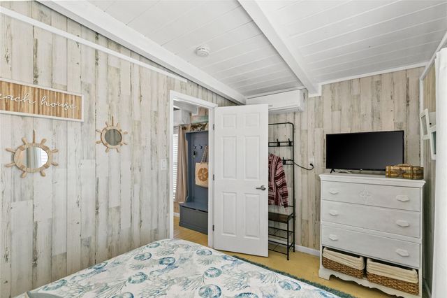 321 Pompano Lane, Surfside Beach, TX 77541