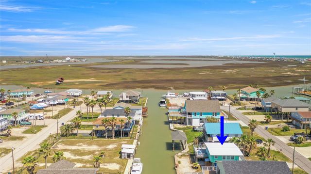 321 Pompano Lane, Surfside Beach, TX 77541