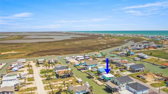 321 Pompano Lane, Surfside Beach, TX 77541