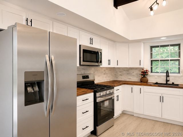 2403 W Newton Place, Tulsa, OK 74127