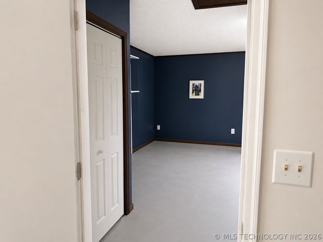 2403 W Newton Place, Tulsa, OK 74127