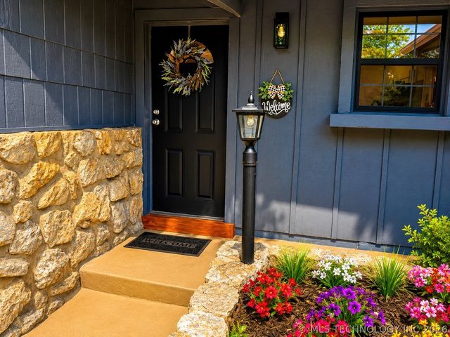 2403 W Newton Place, Tulsa, OK 74127