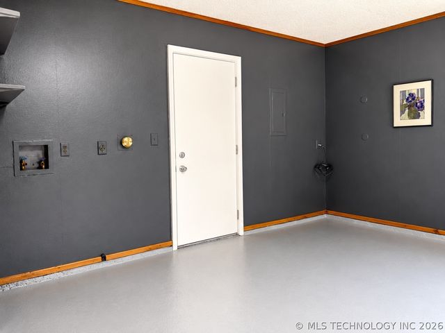 2403 W Newton Place, Tulsa, OK 74127