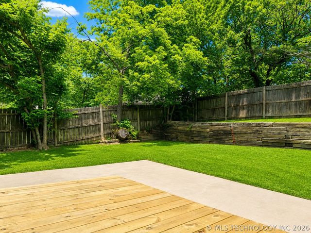 2403 W Newton Place, Tulsa, OK 74127