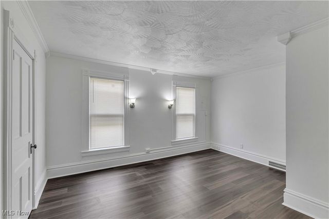 258 Seneca Avenue NE, Warren, OH 44481