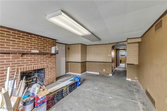 258 Seneca Avenue NE, Warren, OH 44481