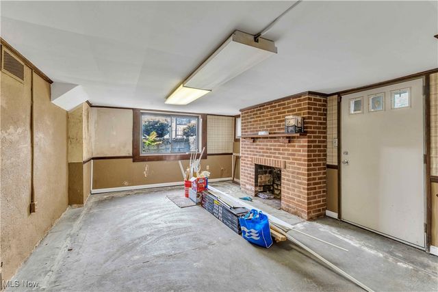 258 Seneca Avenue NE, Warren, OH 44481