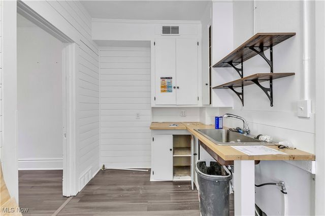 258 Seneca Avenue NE, Warren, OH 44481