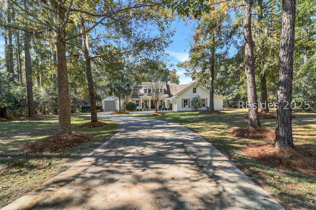 27 Rose Dhu Creek Plantation Dr, Bluffton, SC 29910