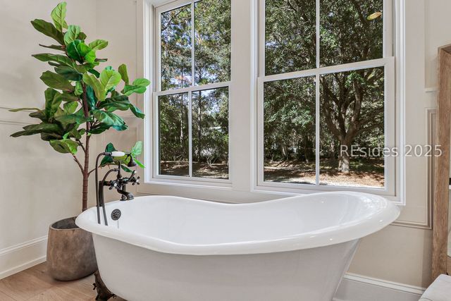 27 Rose Dhu Creek Plantation Dr, Bluffton, SC 29910