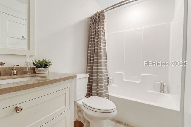 27 Rose Dhu Creek Plantation Dr, Bluffton, SC 29910