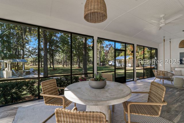 27 Rose Dhu Creek Plantation Dr, Bluffton, SC 29910