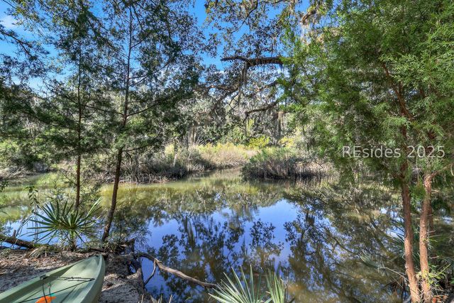 27 Rose Dhu Creek Plantation Dr, Bluffton, SC 29910