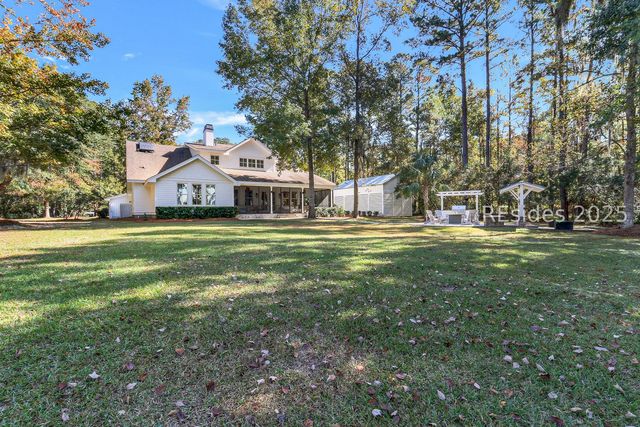 27 Rose Dhu Creek Plantation Dr, Bluffton, SC 29910