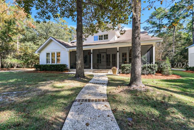 27 Rose Dhu Creek Plantation Dr, Bluffton, SC 29910