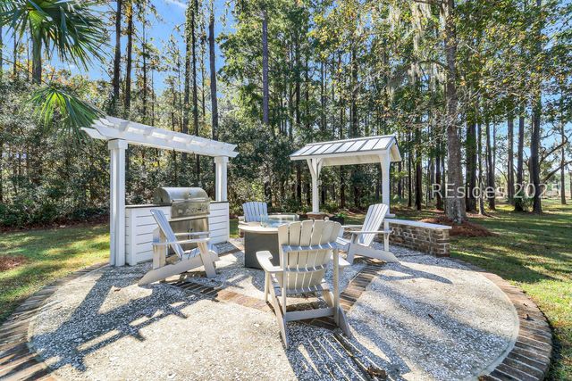27 Rose Dhu Creek Plantation Dr, Bluffton, SC 29910