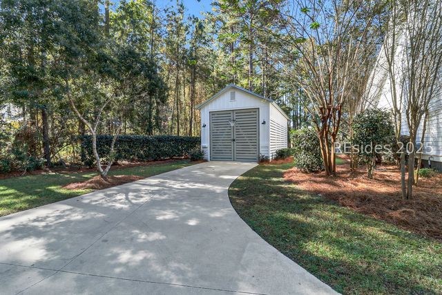 27 Rose Dhu Creek Plantation Dr, Bluffton, SC 29910
